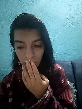 Snapshot of Ariell_Kieran chatting on October 16, 2025, 5:27 am Ariell Kieran online show from October 16, 2025, 5:27 am