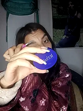 Snapshot of Ariell_Kieran chatting on October 13, 2025, 3:30 am Ariell Kieran online show from October 13, 2025, 3:30 am