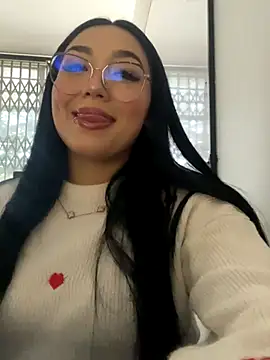 Enyel valmina online show from September 18, 2025, 5:49 pm