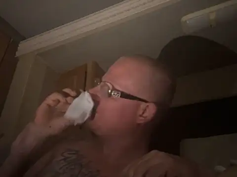 ClimbedCaelum online show from April 10, 2026, 7:04 am