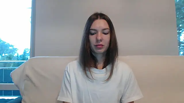 aurora lust online show from October 8, 2025, 5:42 am