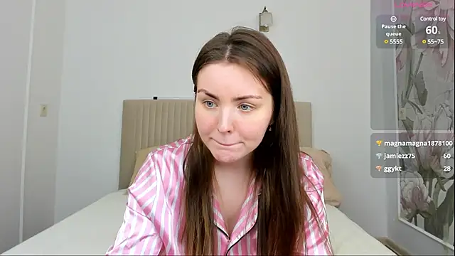 Lora Rosee online show from February 26, 2025, 1:32 pm