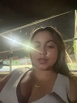lovelyrosee  online show from February 7, 2025, 3:55 am