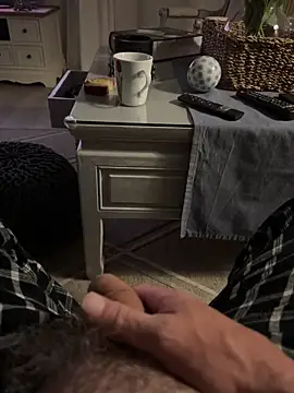 Avignon1963 online show from April 14, 2026, 4:39 am