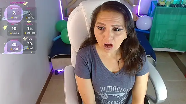 Alexaamoon  online show from March 19, 2025, 12:56 pm