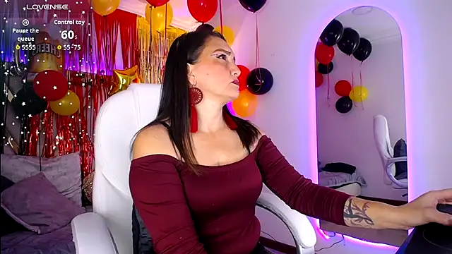 Alexaamoon  online show from September 25, 2025, 4:13 pm