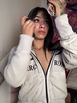 Snapshot of TayylorSexx chatting on March 15, 2025, 4:35 am TayylorSexx online show from March 15, 2025, 4:35 am