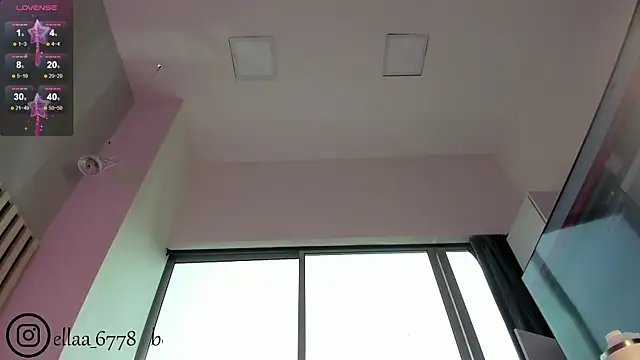 Snapshot of bella_lovers_ chatting on September 28, 2025, 1:51 pm bella lovers online show from September 28, 2025, 1:51 pm