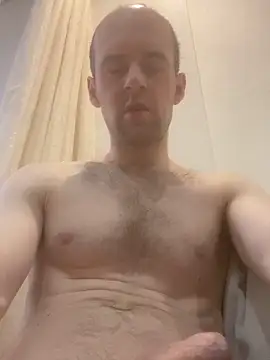 Snapshot of LynnAhNight chatting on November 15, 2025, 5:22 am LynnAhNight online show from November 15, 2025, 5:22 am