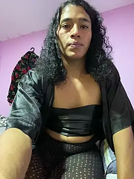 alexiaross96 online show from June 11, 2026, 9:01 pm