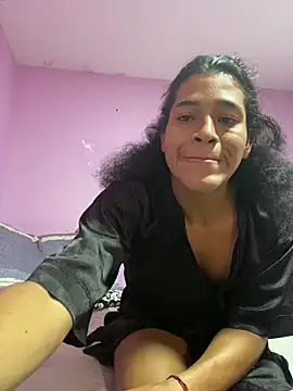 alexiaross96 online show from June 19, 2026, 5:52 pm