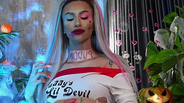 Snapshot of KarlaBart chatting on October 31, 2025, 8:16 pm KarlaBart online show from October 31, 2025, 8:16 pm