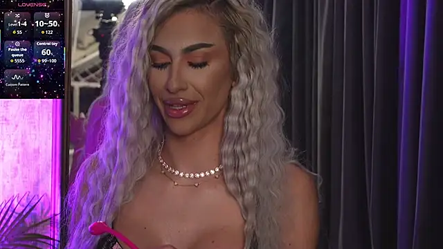 Snapshot of KarlaBart chatting on October 2, 2025, 8:12 pm KarlaBart online show from October 2, 2025, 8:12 pm