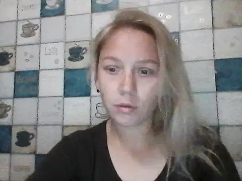 Snapshot of Anna_wey chatting on September 22, 2025, 6:25 pm Anna wey online show from September 22, 2025, 6:25 pm