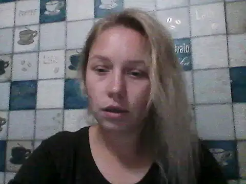 Snapshot of Anna_wey chatting on October 9, 2025, 6:41 pm Anna wey online show from October 9, 2025, 6:41 pm
