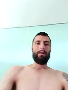 Snapshot of Dracoandr chatting on October 14, 2025, 8:20 pm Dracoandr online show from October 14, 2025, 8:20 pm