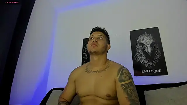 JohanSmith online show from November 6, 2025, 11:09 pm