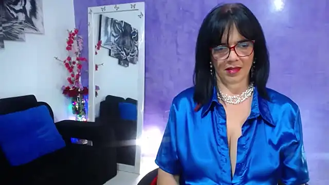 sarasmith3 online show from October 14, 2025, 11:47 pm