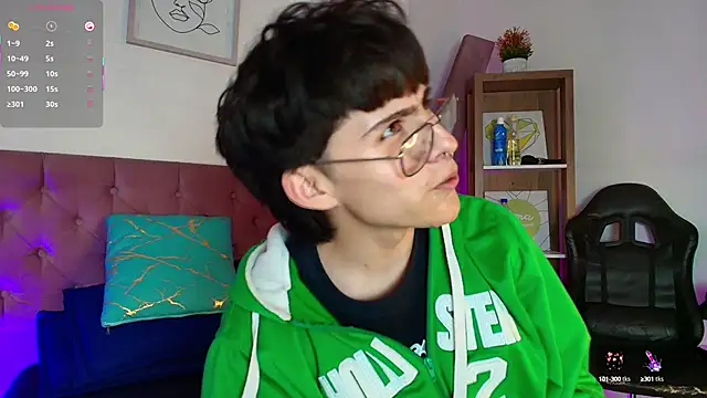 Snapshot of PepperTwink chatting on September 23, 2025, 1:29 pm PepperTwink online show from September 23, 2025, 1:29 pm