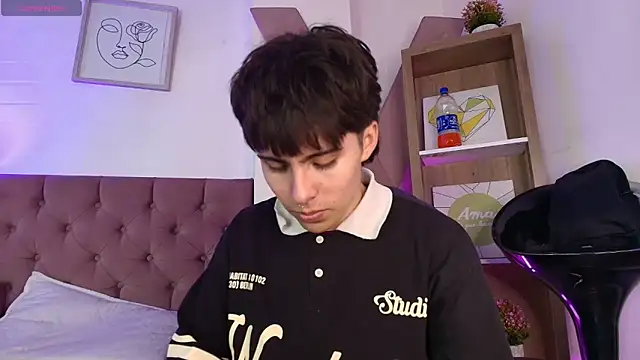 Snapshot of PepperTwink chatting on October 21, 2025, 4:17 pm PepperTwink online show from October 21, 2025, 4:17 pm