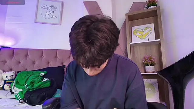 Snapshot of PepperTwink chatting on October 27, 2025, 4:30 pm PepperTwink online show from October 27, 2025, 4:30 pm