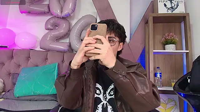 PepperTwink online show from January 14, 2026, 4:21 pm