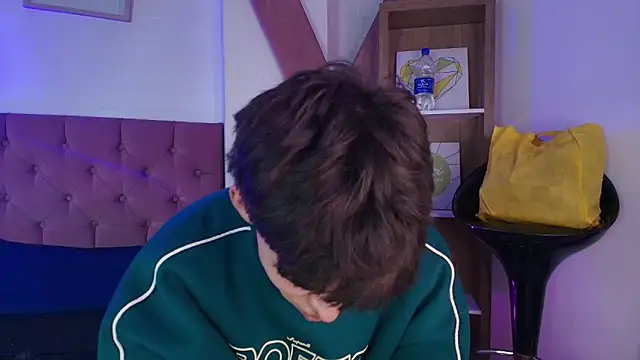 Snapshot of PepperTwink chatting on October 1, 2025, 5:28 pm PepperTwink online show from October 1, 2025, 5:28 pm