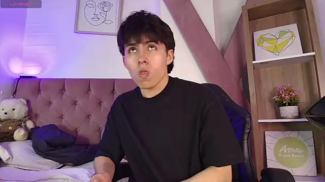 Snapshot of PepperTwink chatting on October 23, 2025, 3:43 pm PepperTwink online show from October 23, 2025, 3:43 pm