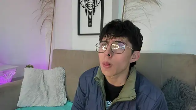 PepperTwink online show from March 19, 2025, 1:07 pm