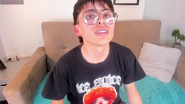 PepperTwink online show from March 1, 2025, 6:54 pm