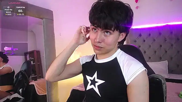 Snapshot of PepperTwink chatting on September 19, 2025, 4:22 pm PepperTwink online show from September 19, 2025, 4:22 pm