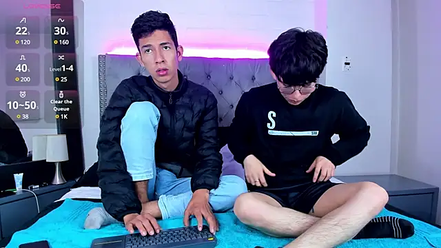 PepperTwink online show from February 6, 2025, 1:43 pm