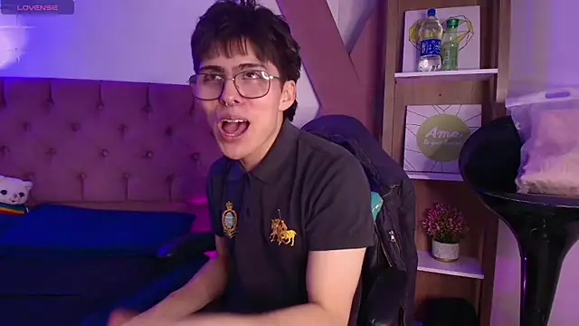 Snapshot of PepperTwink chatting on October 6, 2025, 4:08 pm PepperTwink online show from October 6, 2025, 4:08 pm