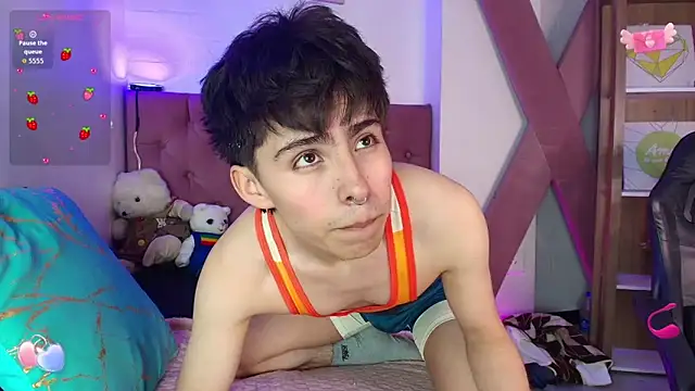 Snapshot of PepperTwink chatting on October 7, 2025, 4:30 pm PepperTwink online show from October 7, 2025, 4:30 pm