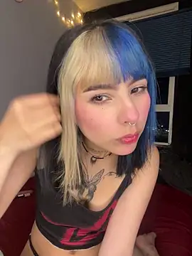 mavimist   online show from September 10, 2025, 12:09 am