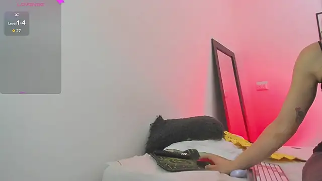 andrea cherryy online show from April 6, 2026, 4:52 pm