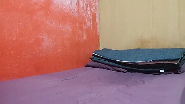 LuisA Femm online show from December 18, 2025, 5:45 am