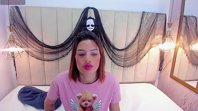 Snapshot of PamelaAddams_ chatting on October 23, 2025, 4:44 am PamelaAddams  online show from October 23, 2025, 4:44 am