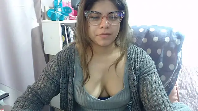 Snapshot of KatteAngelLat chatting on October 2, 2025, 11:30 pm KatteAngelLat online show from October 2, 2025, 11:30 pm