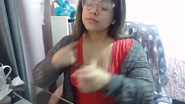 Snapshot of KatteAngelLat chatting on September 21, 2025, 1:00 am KatteAngelLat online show from September 21, 2025, 1:00 am