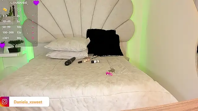 Snapshot of Danielaangelina chatting on September 27, 2025, 6:30 am Danielaangelina online show from September 27, 2025, 6:30 am