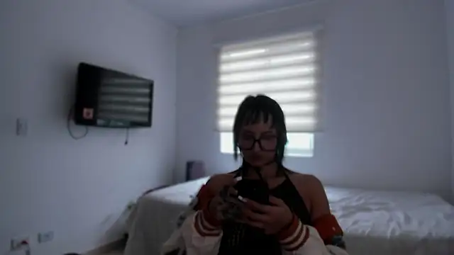 ggor4w33 online show from March 28, 2026, 1:01 pm