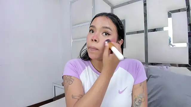 ZoeWan69 online show from March 30, 2026, 3:19 am