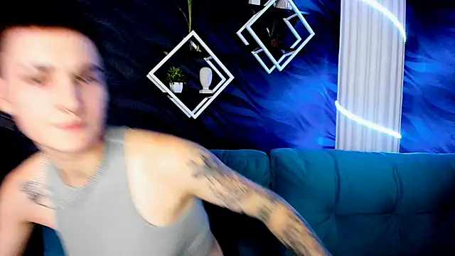 LindaBryantt online show from March 2, 2025, 11:09 am