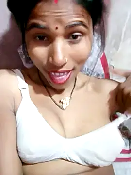 Miss triha online show from February 11, 2025, 8:10 pm
