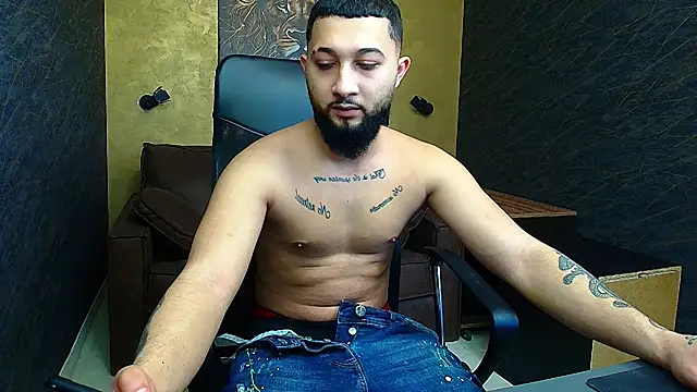JaceZachary online show from March 4, 2025, 2:32 pm