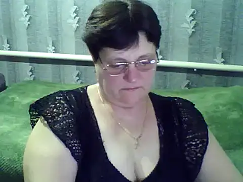 ElzaJewel online show from March 13, 2025, 7:39 pm