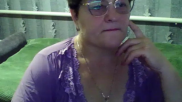 ElzaJewel online show from October 4, 2025, 6:09 pm