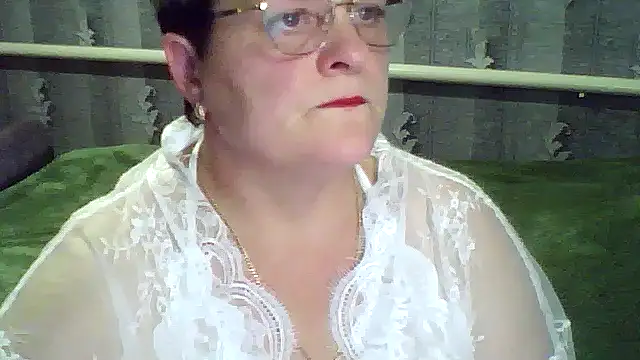 ElzaJewel online show from October 16, 2025, 5:10 pm