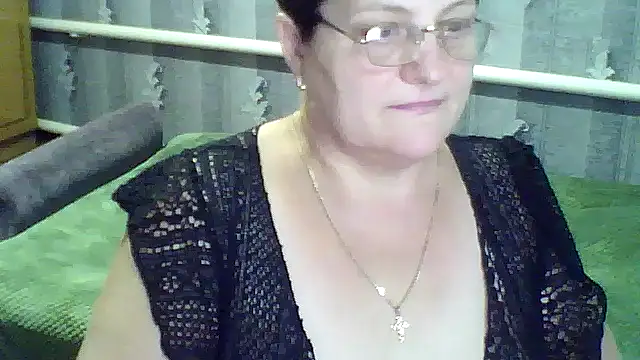 ElzaJewel online show from September 14, 2025, 7:09 am